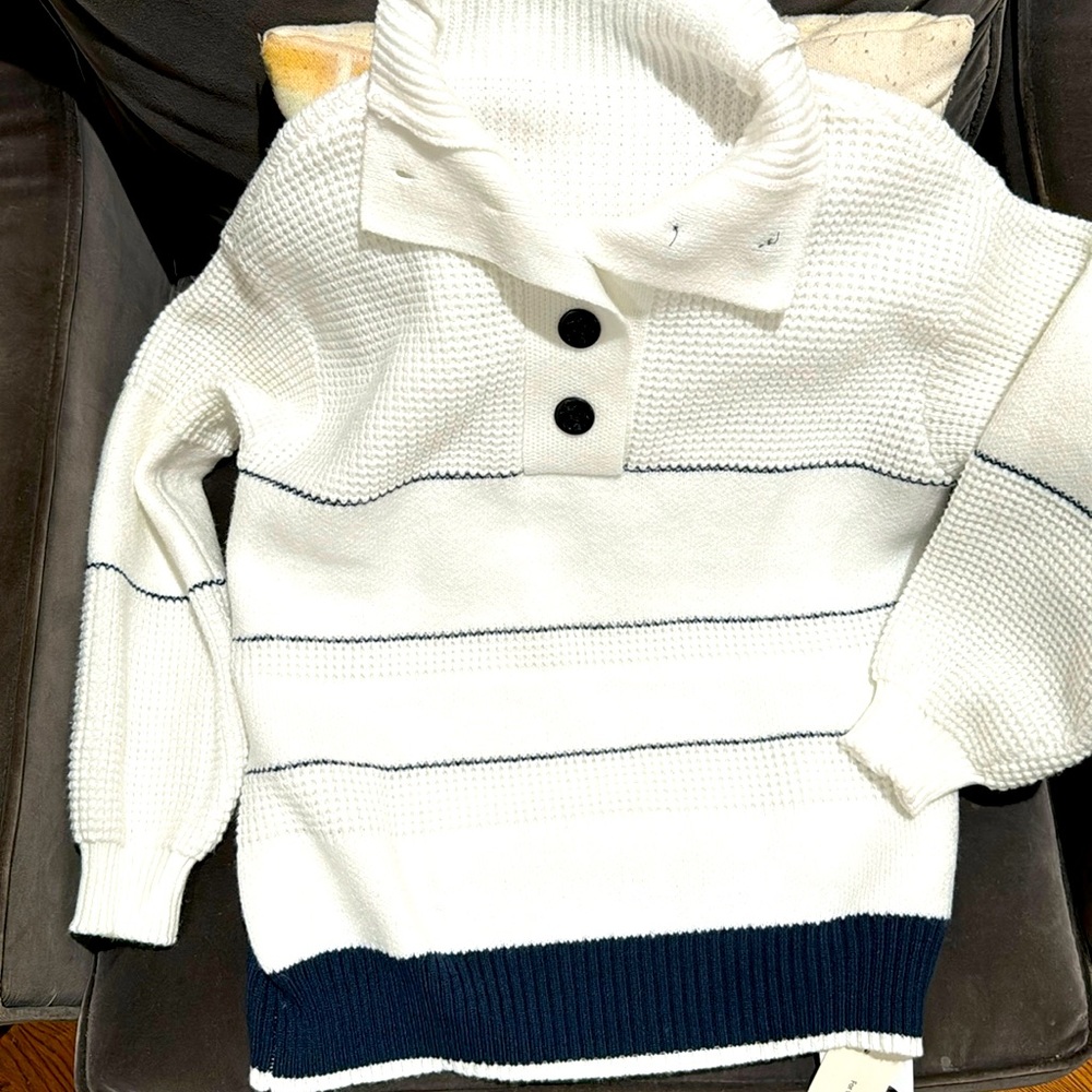 Commense sweater